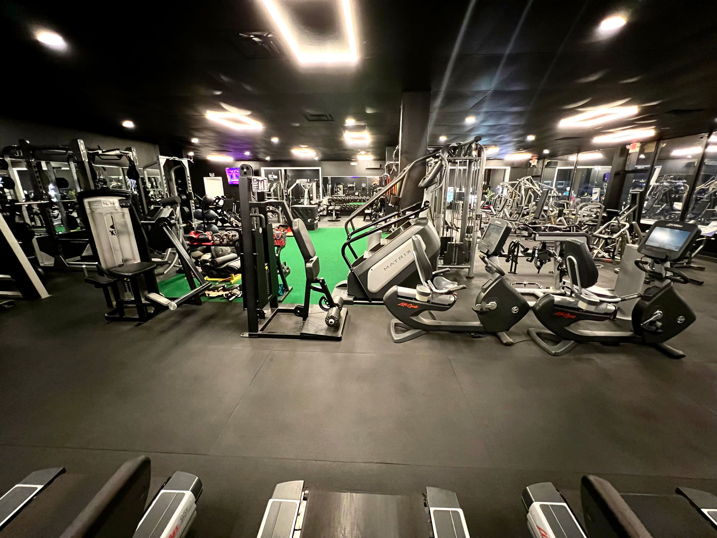 12 Months in Full NYC Fitness Full Access Gym Membership $480 Total ($40 a Month)